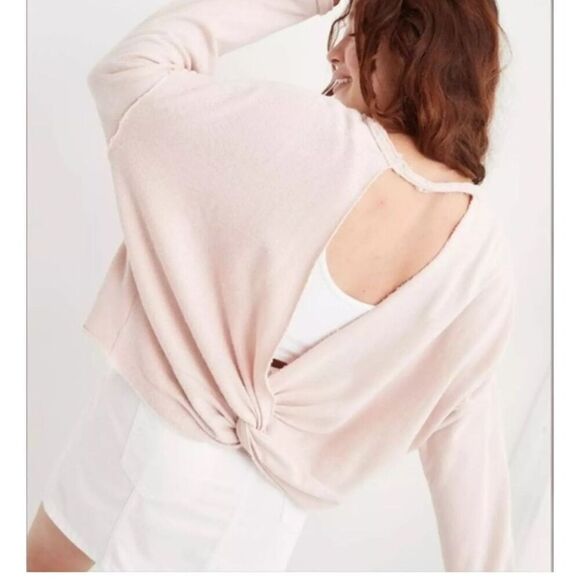 Aerie NWOT Get Out Town Tie Back Sweatshirt pink sz Medium - Picture 2 of 9